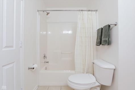 6834 Woodhaven Place Zionsville IN 46077