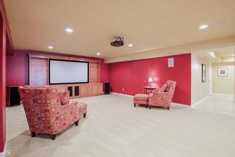 6834 Woodhaven Place Zionsville IN 46077