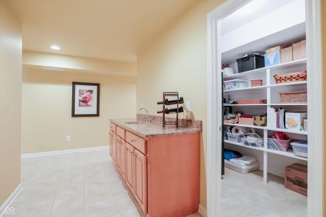 6834 Woodhaven Place Zionsville IN 46077
