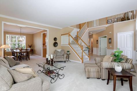 6834 Woodhaven Place Zionsville IN 46077