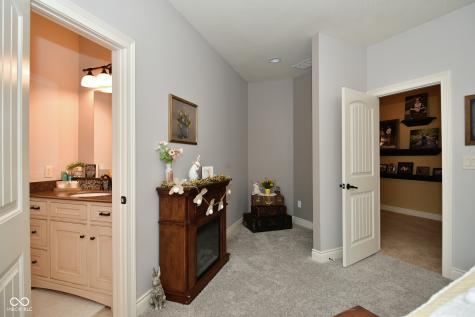 1791 Calvert Farms Drive Greenwood IN 46143