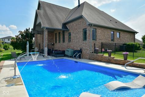 1791 Calvert Farms Drive Greenwood IN 46143