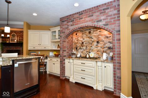 1791 Calvert Farms Drive Greenwood IN 46143