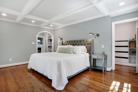 6240 N Chester Avenue Indianapolis IN 46220