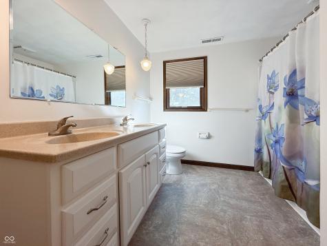 5730 Teresa Drive Alexandria IN 46001