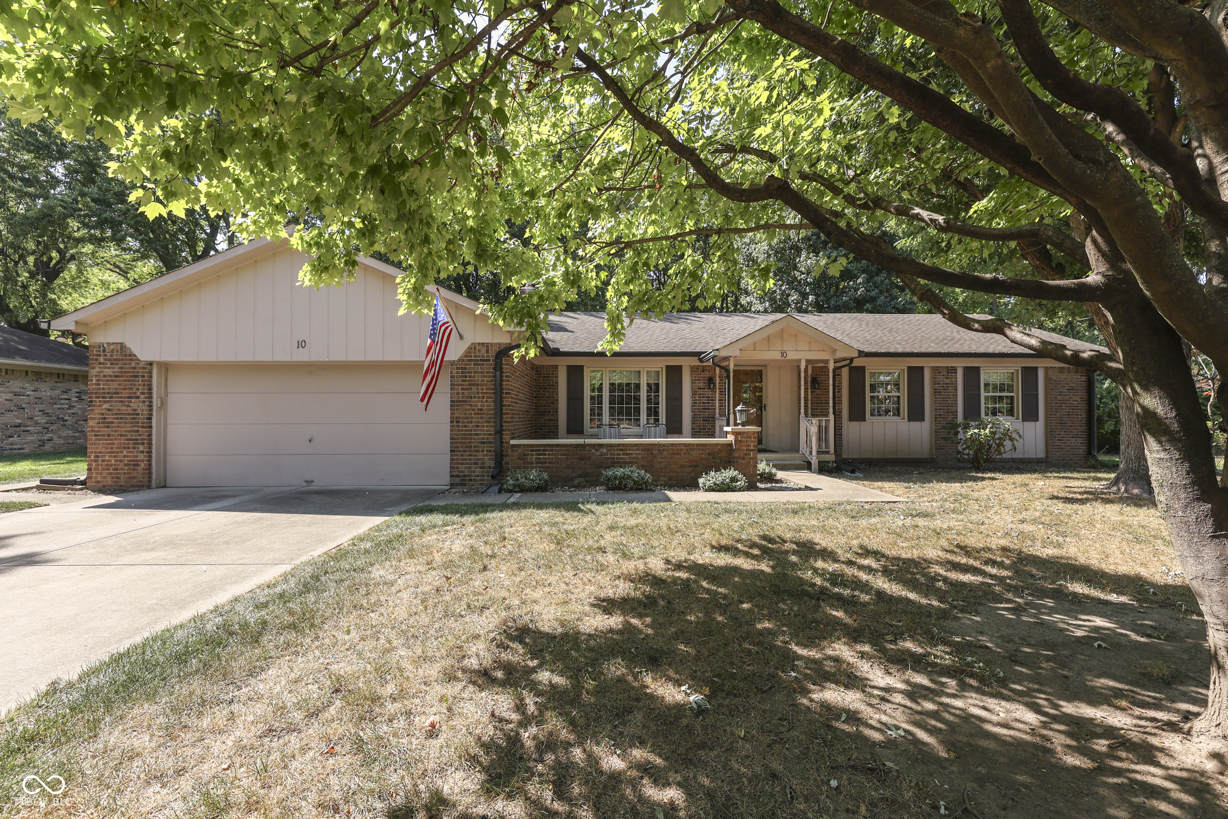 10 S Serenity Way Greenwood IN 46142