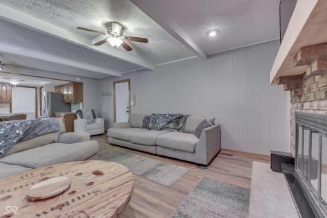 10 S Serenity Way Greenwood IN 46142