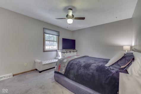 10 S Serenity Way Greenwood IN 46142