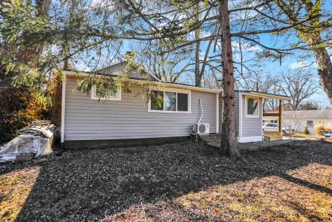 1702 E 72nd Street Indianapolis IN 46240