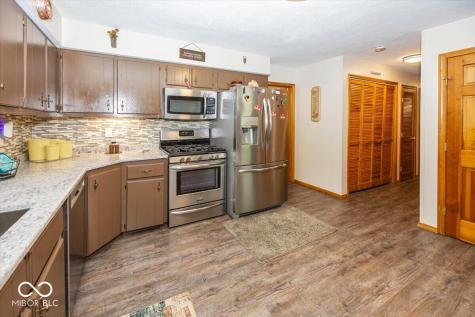 8546 N Chickadee Drive Morgantown IN 46160