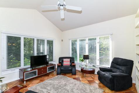 7181 Knollvalley Lane Indianapolis IN 46256