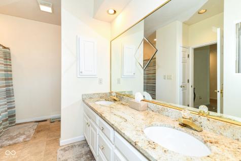 7181 Knollvalley Lane Indianapolis IN 46256