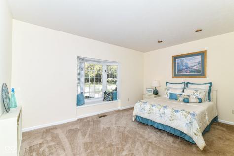 7181 Knollvalley Lane Indianapolis IN 46256