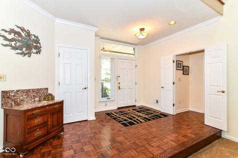 7181 Knollvalley Lane Indianapolis IN 46256