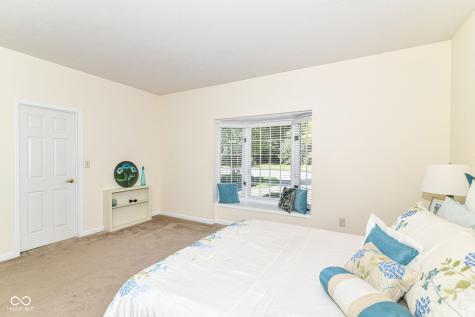 7181 Knollvalley Lane Indianapolis IN 46256