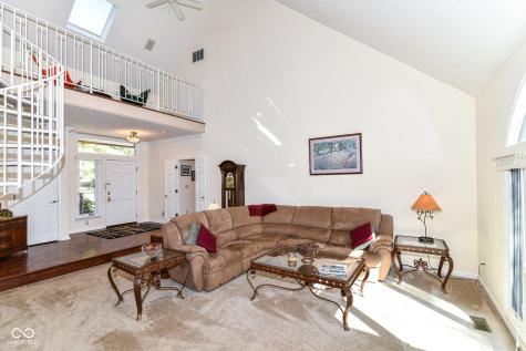 7181 Knollvalley Lane Indianapolis IN 46256
