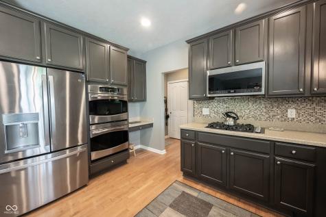 9245 Windrift Way Zionsville IN 46077