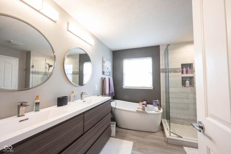 9245 Windrift Way Zionsville IN 46077