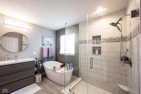 9245 Windrift Way Zionsville IN 46077