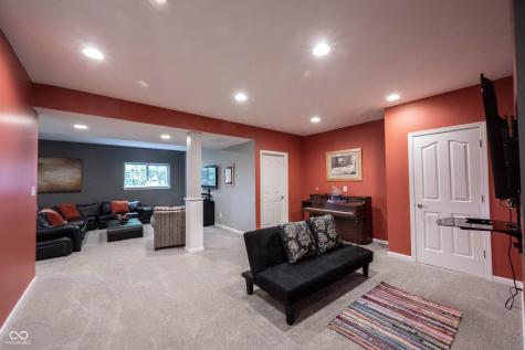 9245 Windrift Way Zionsville IN 46077