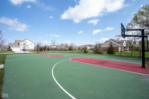 9245 Windrift Way Zionsville IN 46077