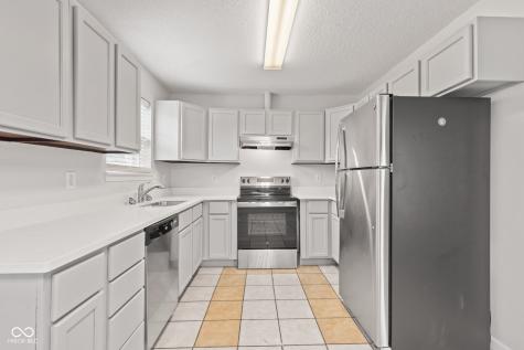 6227 Long River Lane Indianapolis IN 46221