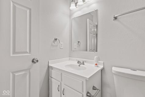 6227 Long River Lane Indianapolis IN 46221