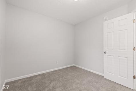 6227 Long River Lane Indianapolis IN 46221
