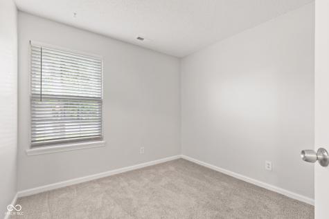 6227 Long River Lane Indianapolis IN 46221