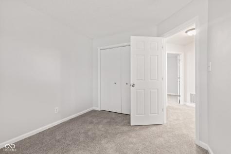 6227 Long River Lane Indianapolis IN 46221