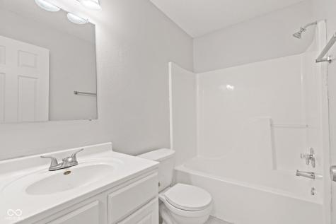 6227 Long River Lane Indianapolis IN 46221