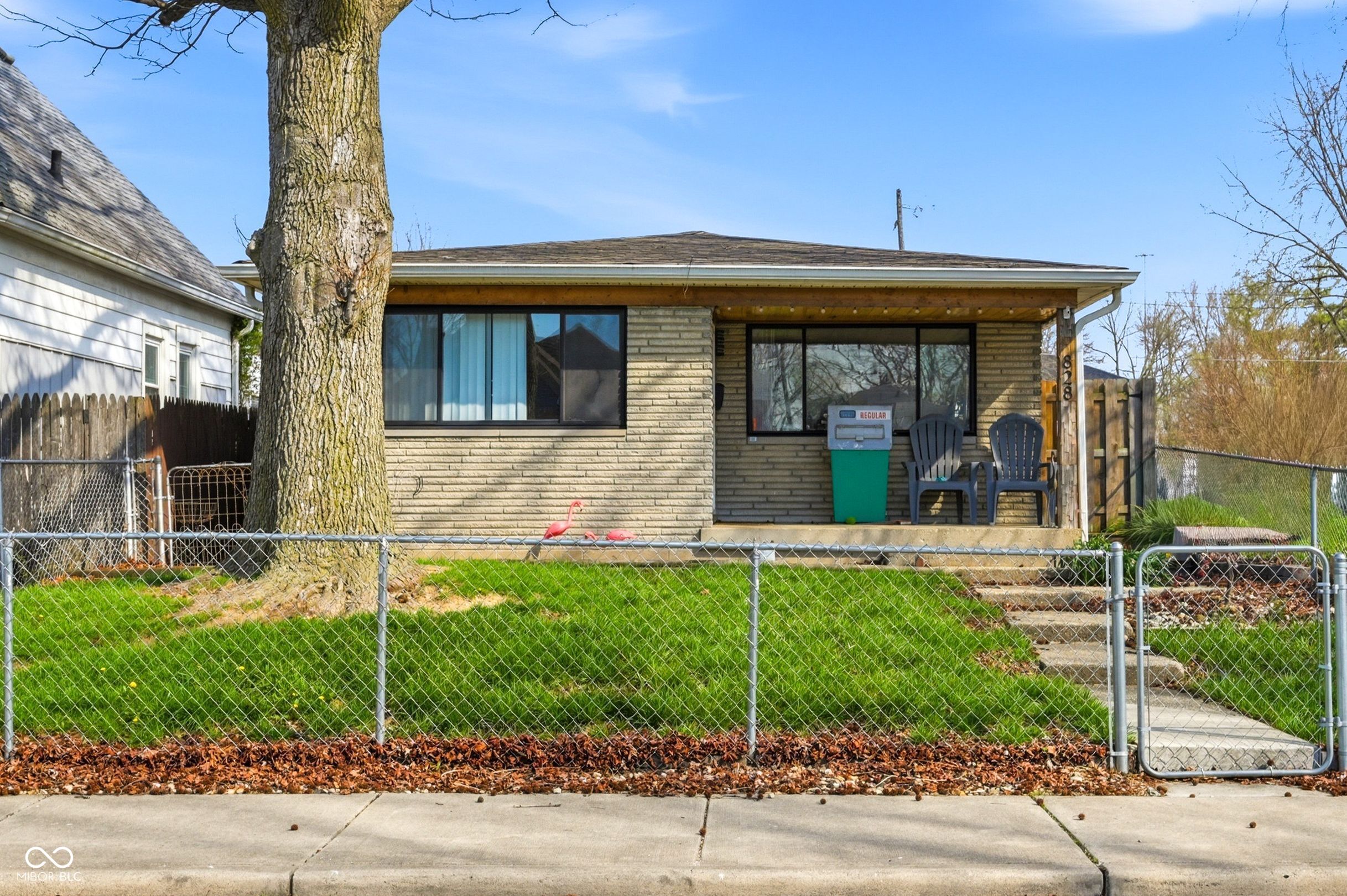 828 Cottage Avenue Indianapolis IN 46203