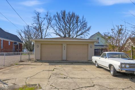 828 Cottage Avenue Indianapolis IN 46203