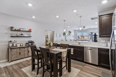6664 Dunkirk Drive Mccordsville IN 46055