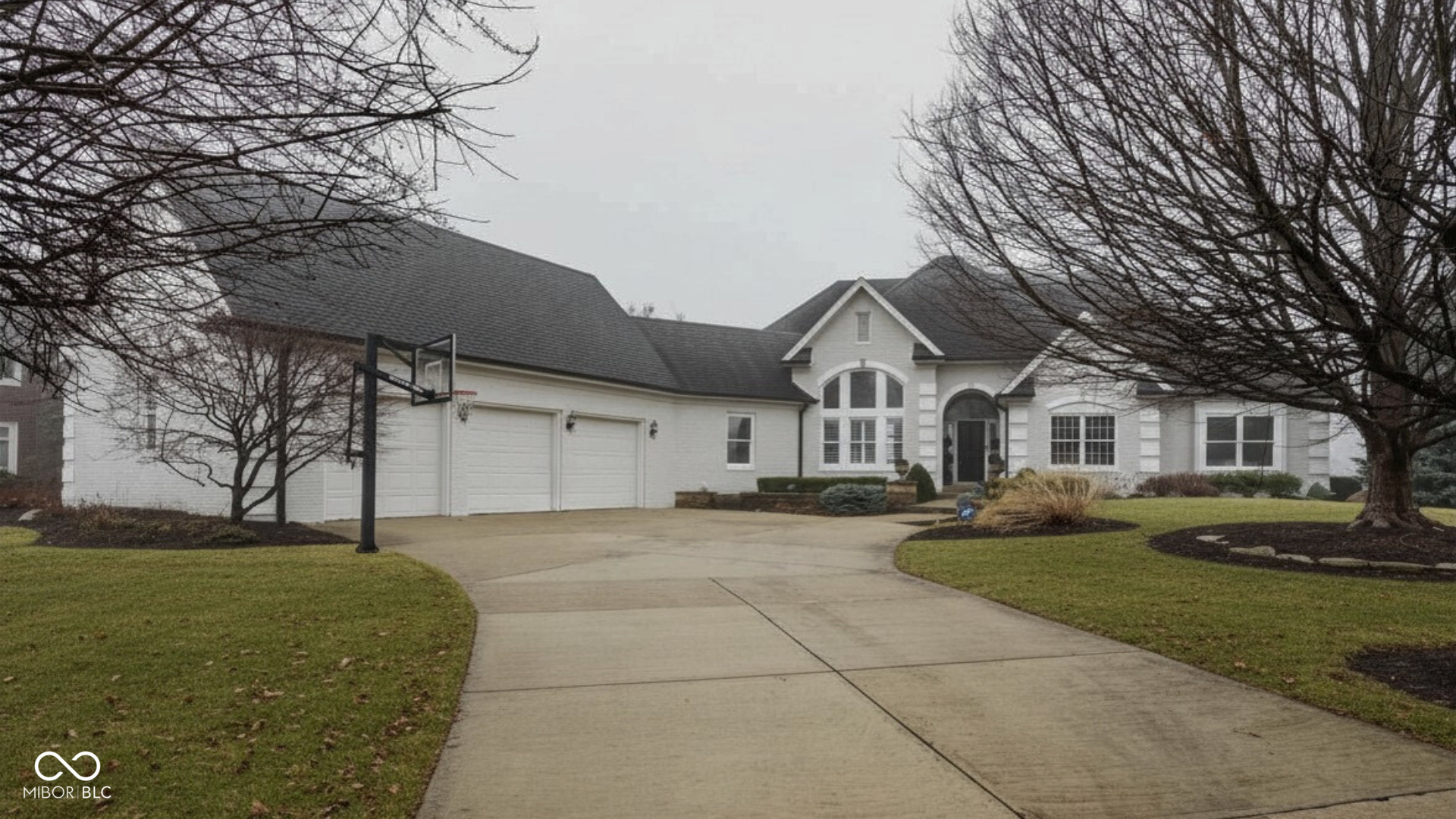 9889 Summerlakes Drive Carmel IN 46032