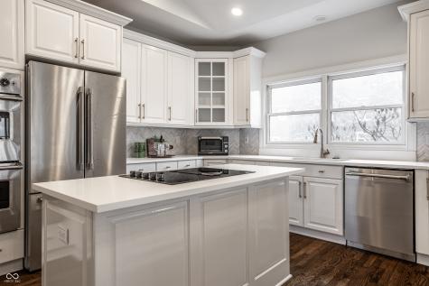 9889 Summerlakes Drive Carmel IN 46032