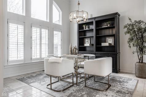 9889 Summerlakes Drive Carmel IN 46032