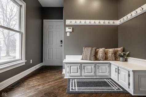9889 Summerlakes Drive Carmel IN 46032