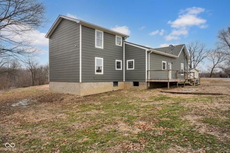 11074 N Cross Street Hope IN 47246