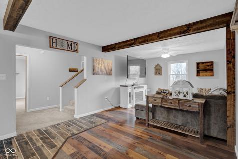 11074 N Cross Street Hope IN 47246