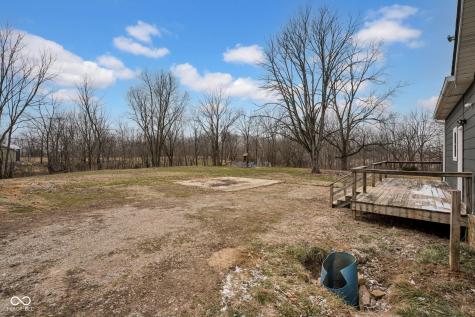 11074 N Cross Street Hope IN 47246
