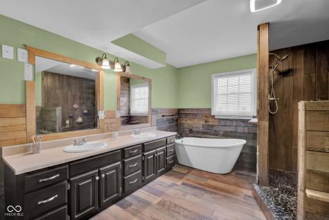 11074 N Cross Street Hope IN 47246