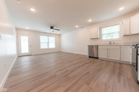 1452 Coen Court Columbus IN 47201