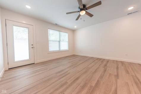 1452 Coen Court Columbus IN 47201