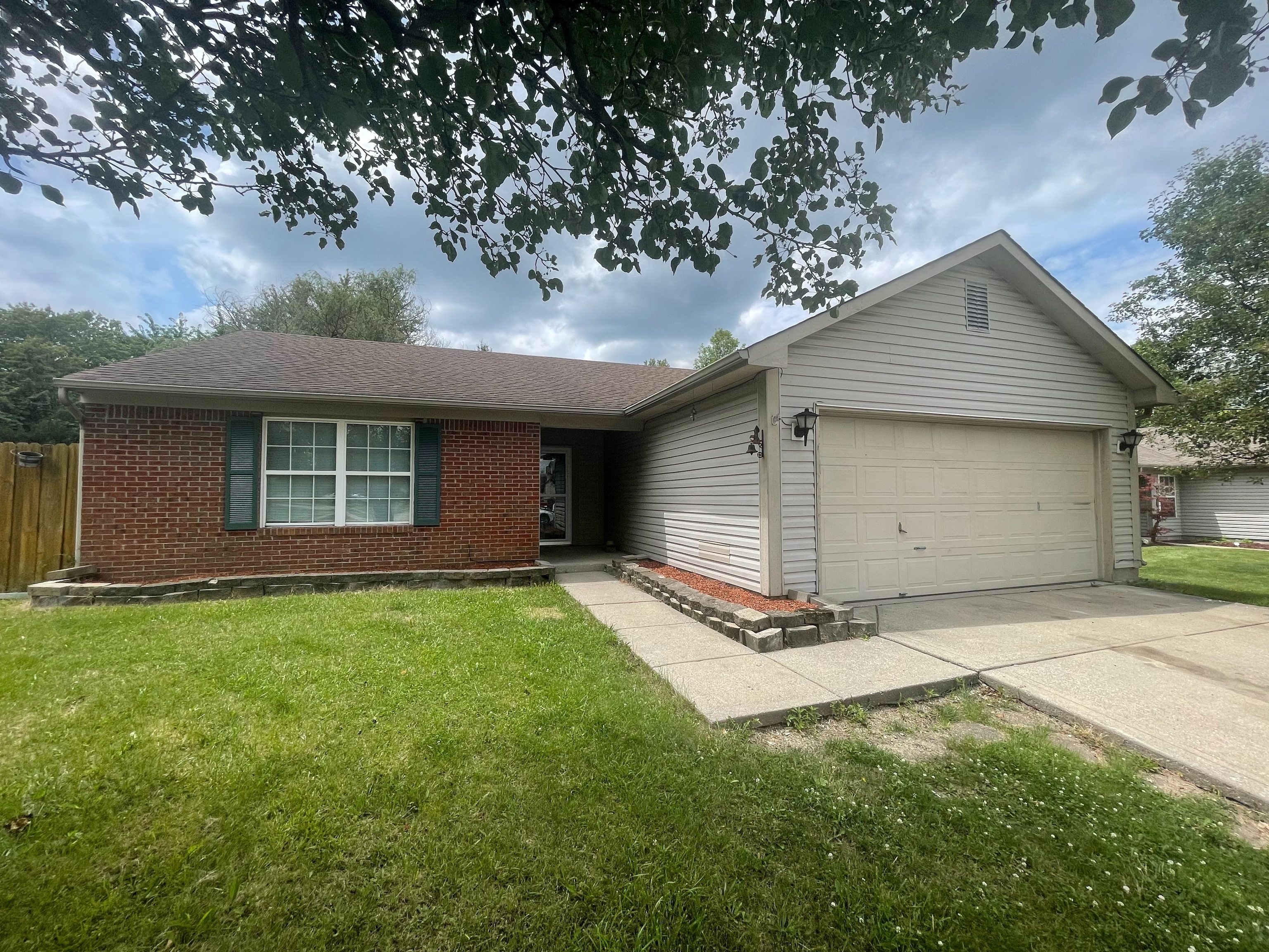4234 Spire Drive Indianapolis IN 46237