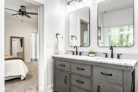 7716 Traders Hollow Lane Indianapolis IN 46278