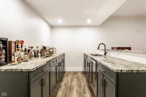 7716 Traders Hollow Lane Indianapolis IN 46278