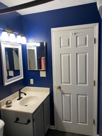12141 Laurelwood Drive Indianapolis IN 46236