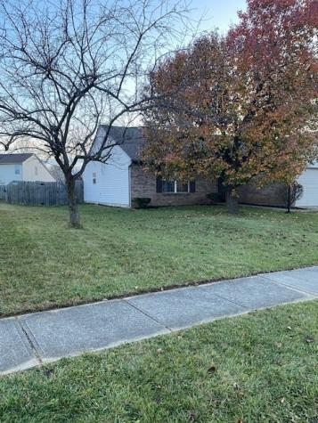 12141 Laurelwood Drive Indianapolis IN 46236