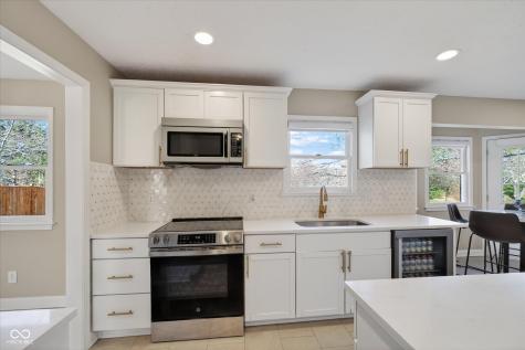5986 Hall Road Plainfield IN 46168